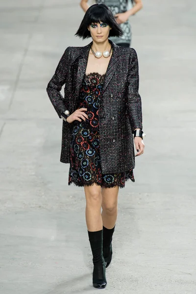 Look 29